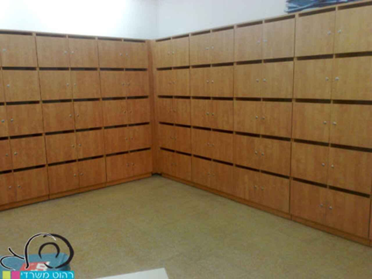 ארונות לתיקים אישיים