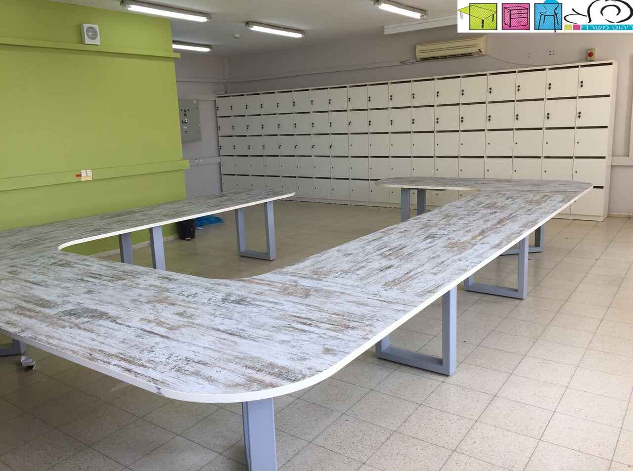 חדר מורים (2)