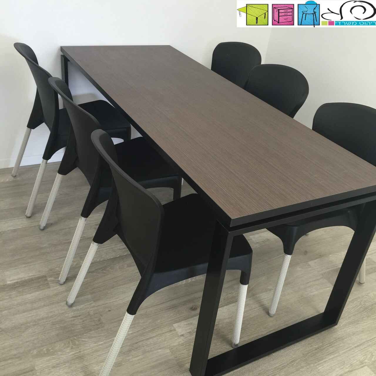שולחן אוכל (2)