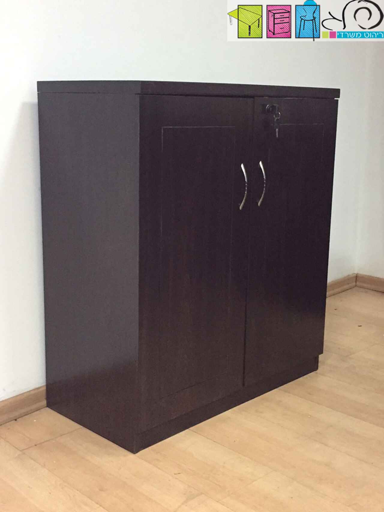 ארון ונגה 8040