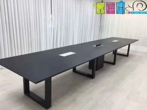 שולחנות ישיבות