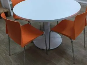 שולחן עגול + כיסא פול