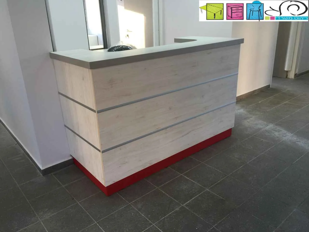 דלפק נעורים