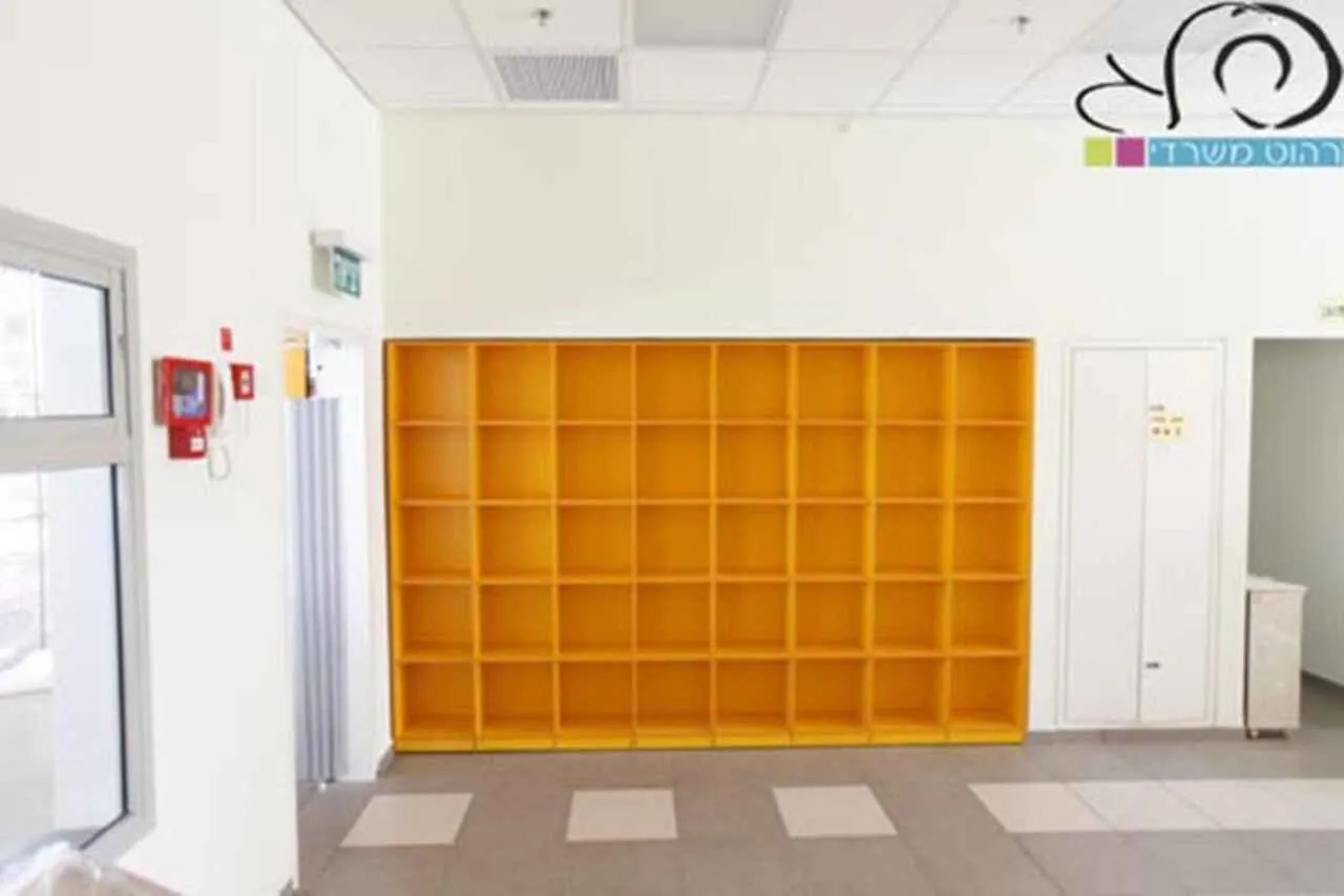 כוורות לתיקים בתוך גני ילדים בתל אביב