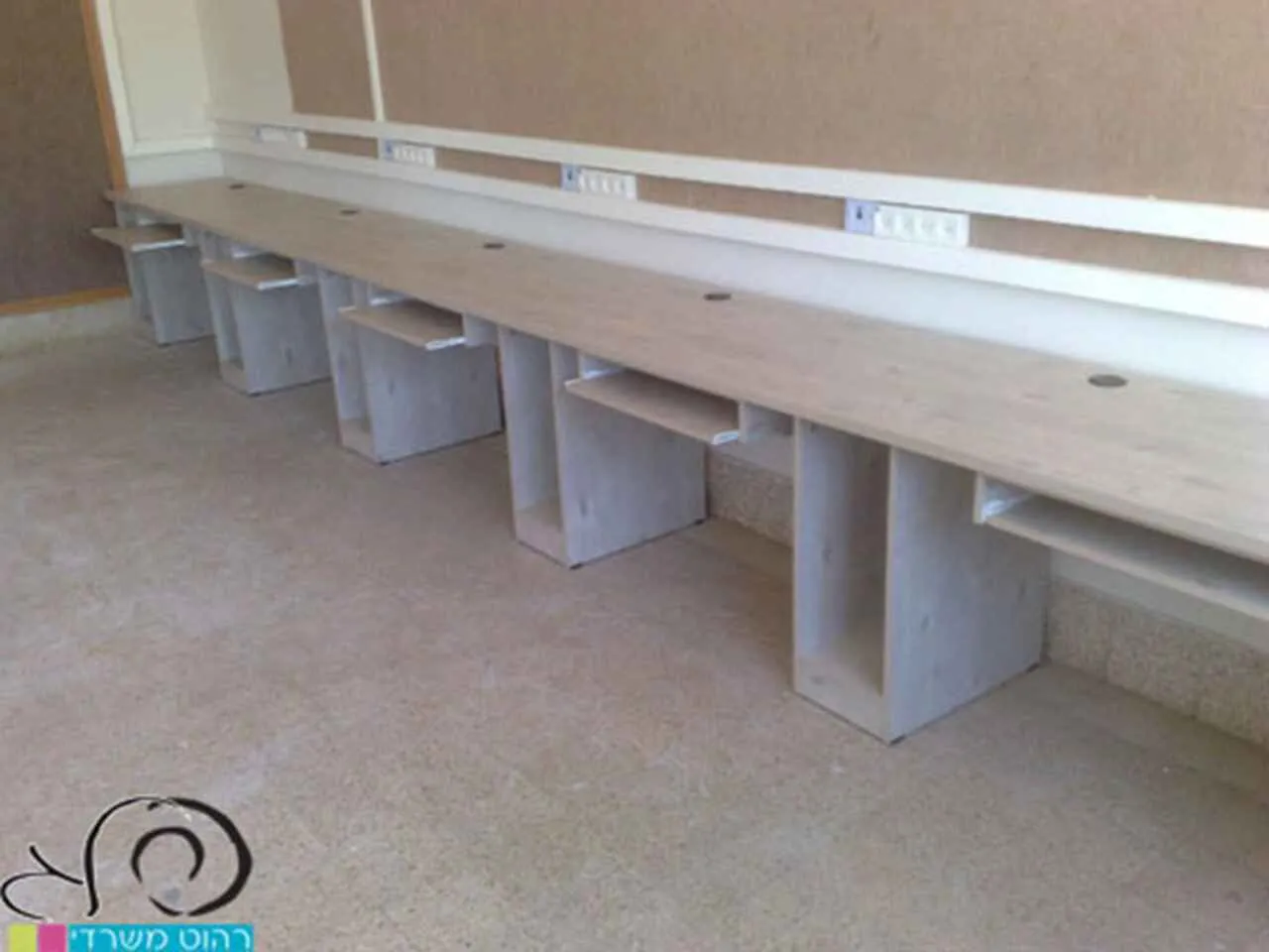 חדר מחשב בית ספר רמת החייל