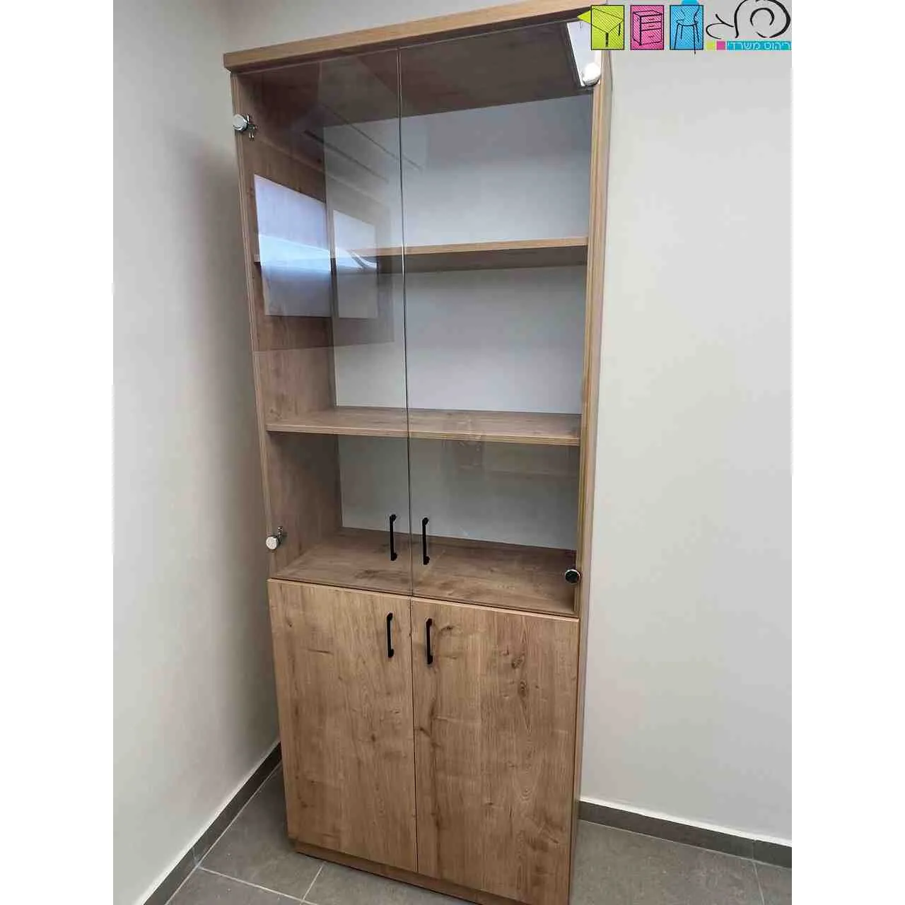 ארון ויטרינה