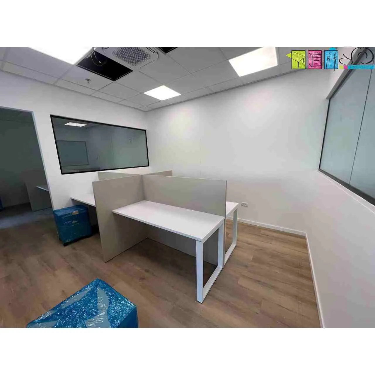 ⁦עמדת עבודה⁩ – תמונה ⁦2⁩