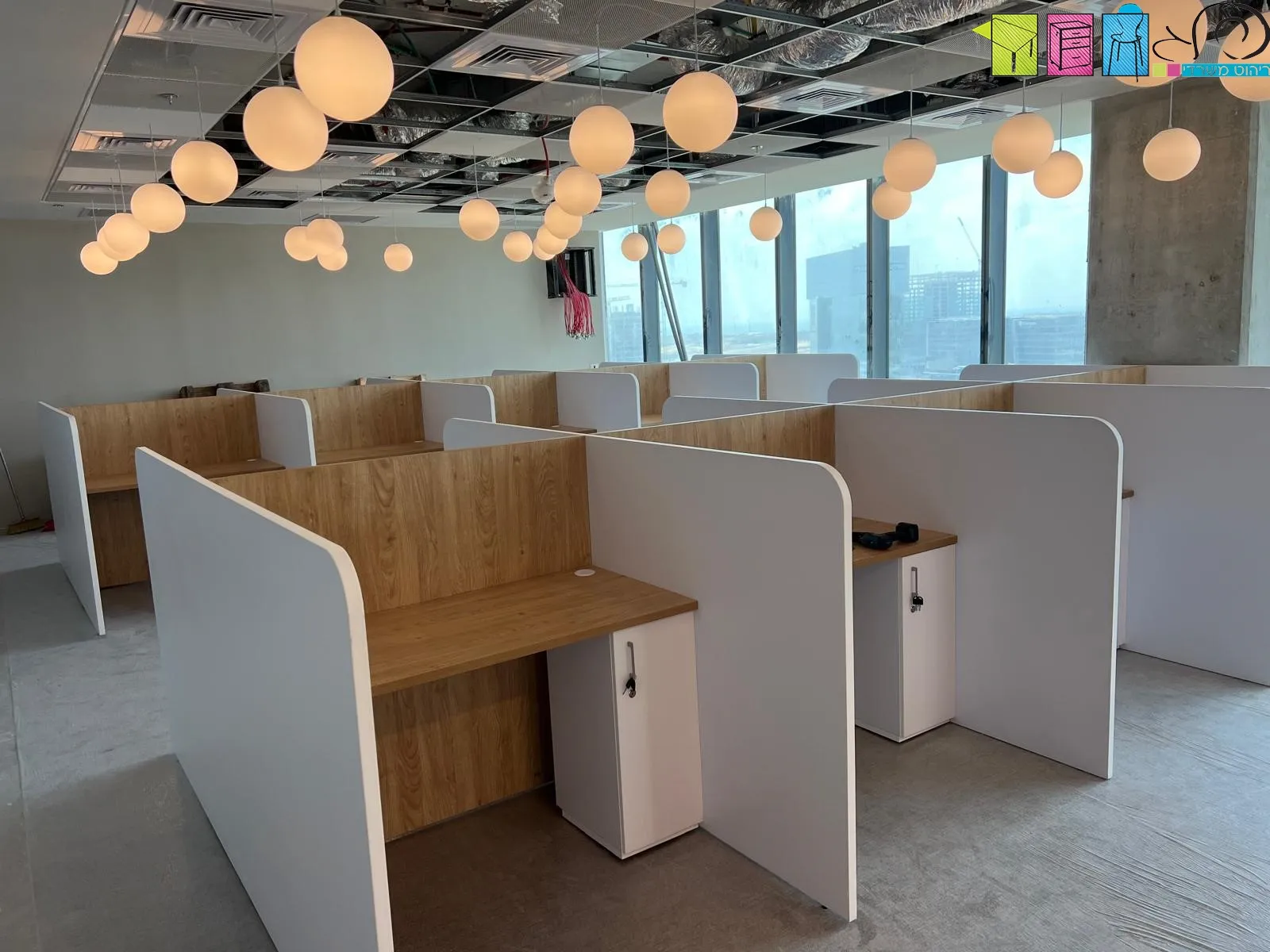 עמדות נציגי מכירות