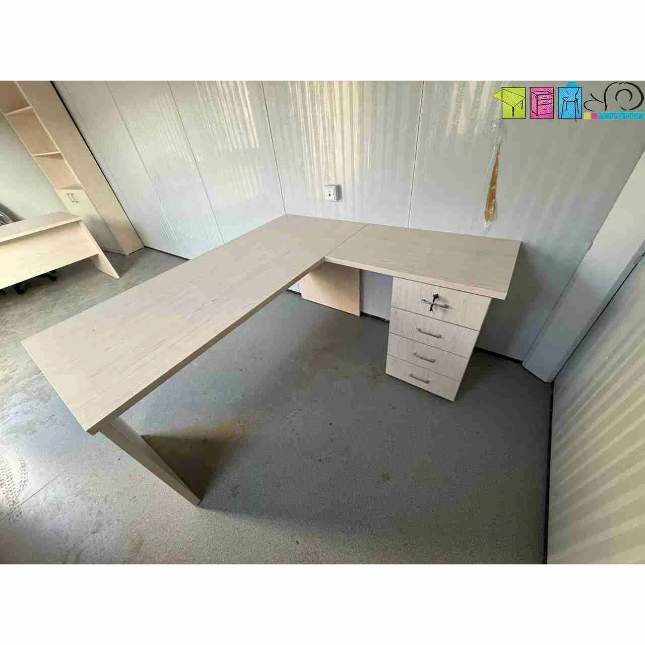 ⁦שולחן מטריקס⁩ – תמונה ⁦2⁩