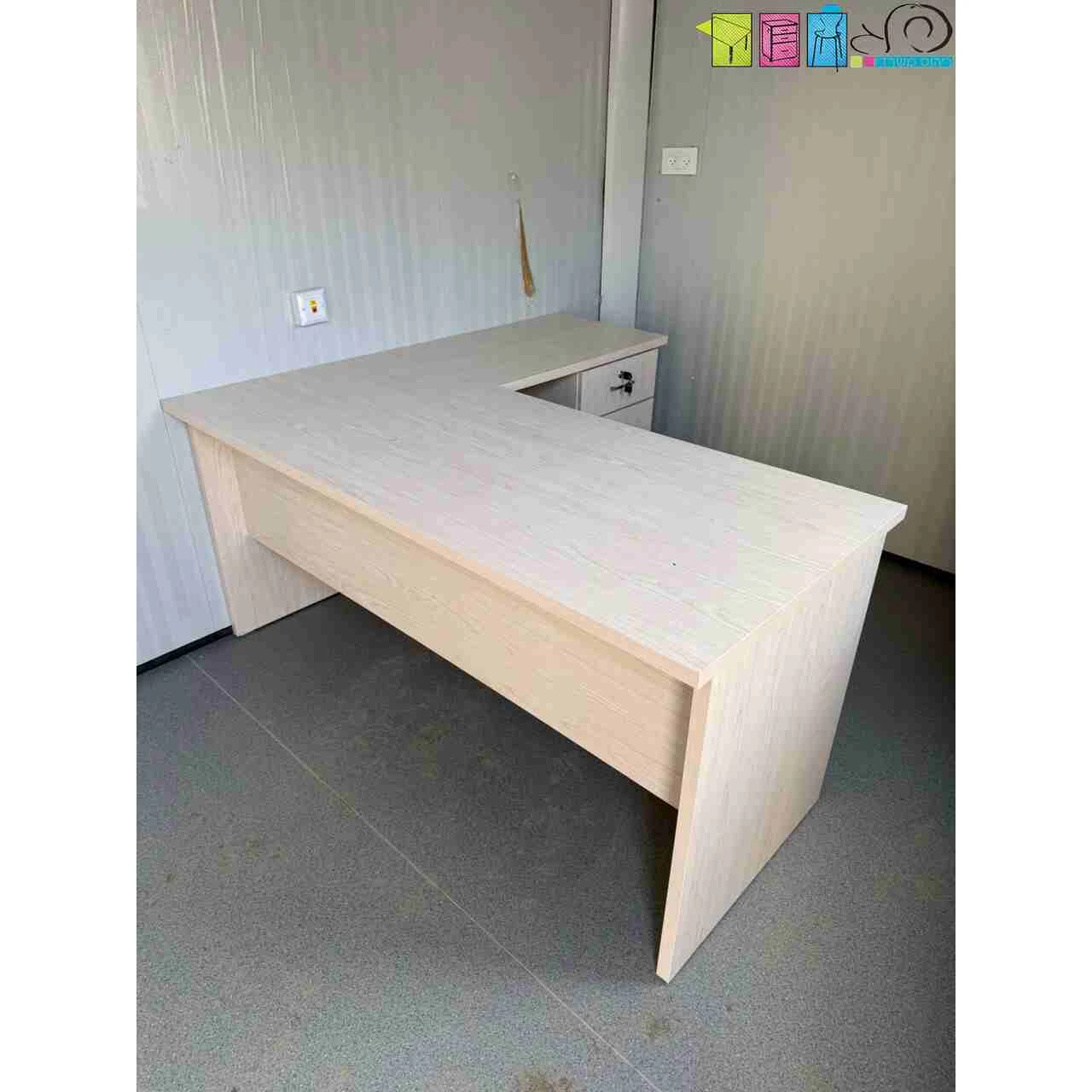 שולחן מטריקס